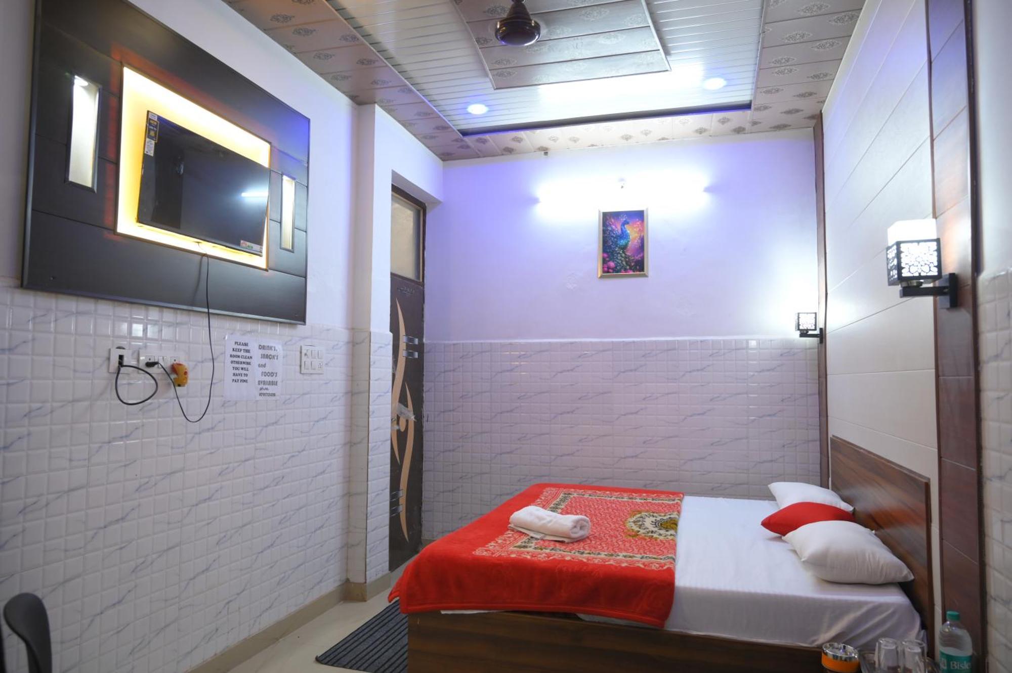 Hotel Starlight Мирут Екстериор снимка