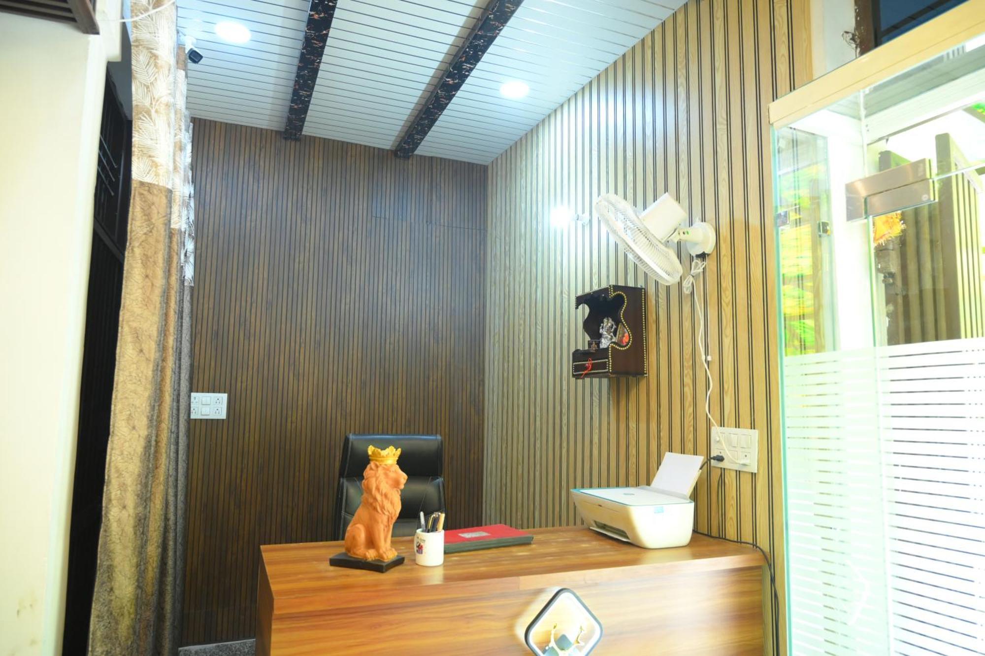 Hotel Starlight Мирут Екстериор снимка