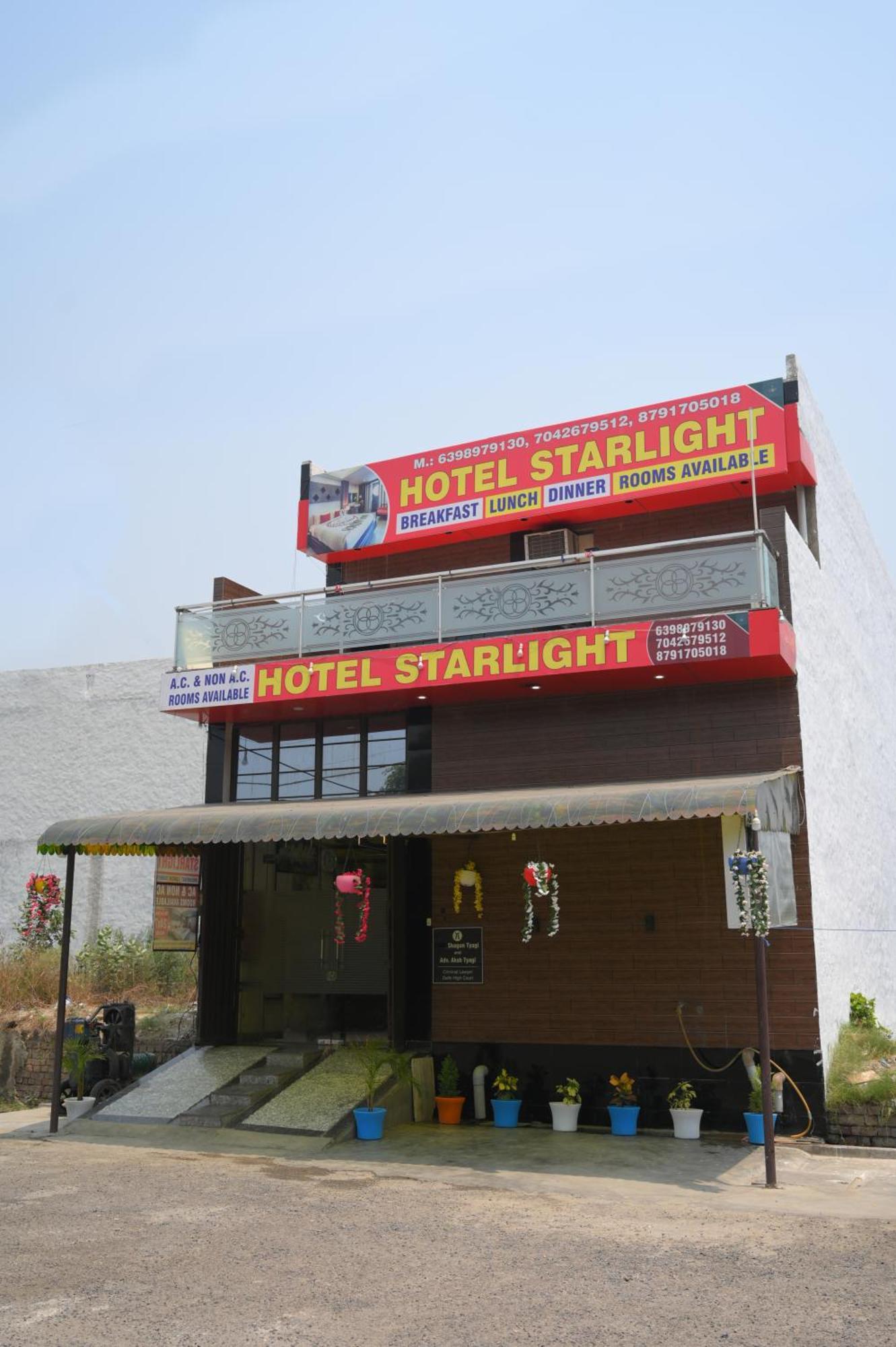 Hotel Starlight Мирут Екстериор снимка